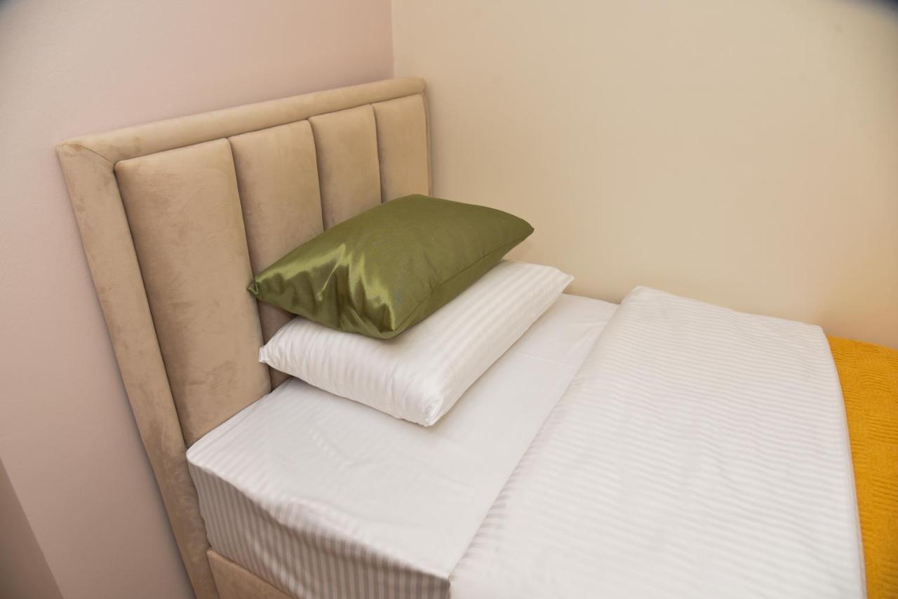 Merak Rooms & Caffe Bar Šabac Dış mekan fotoğraf