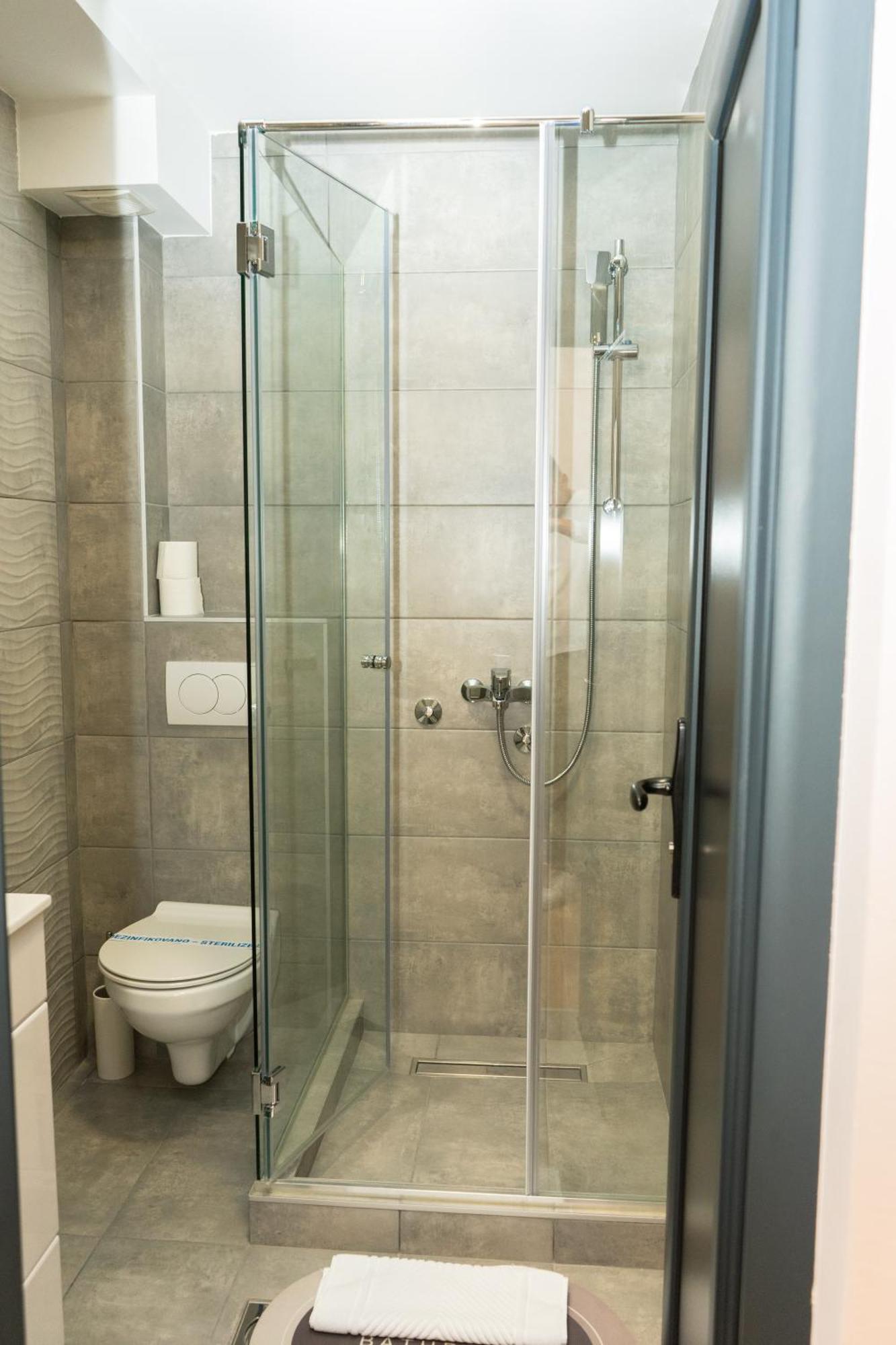 Merak Rooms & Caffe Bar Šabac Dış mekan fotoğraf