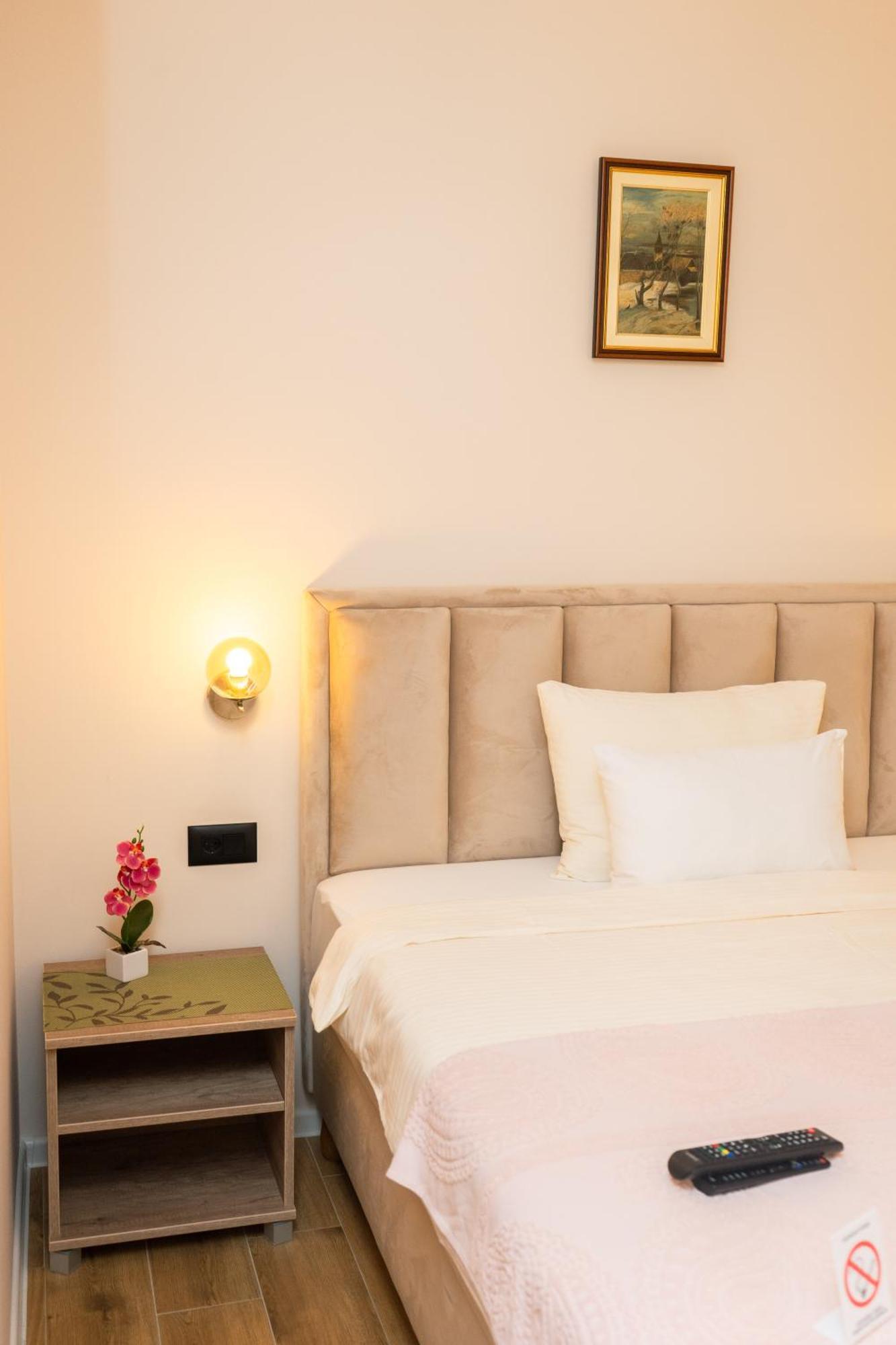 Merak Rooms & Caffe Bar Šabac Dış mekan fotoğraf