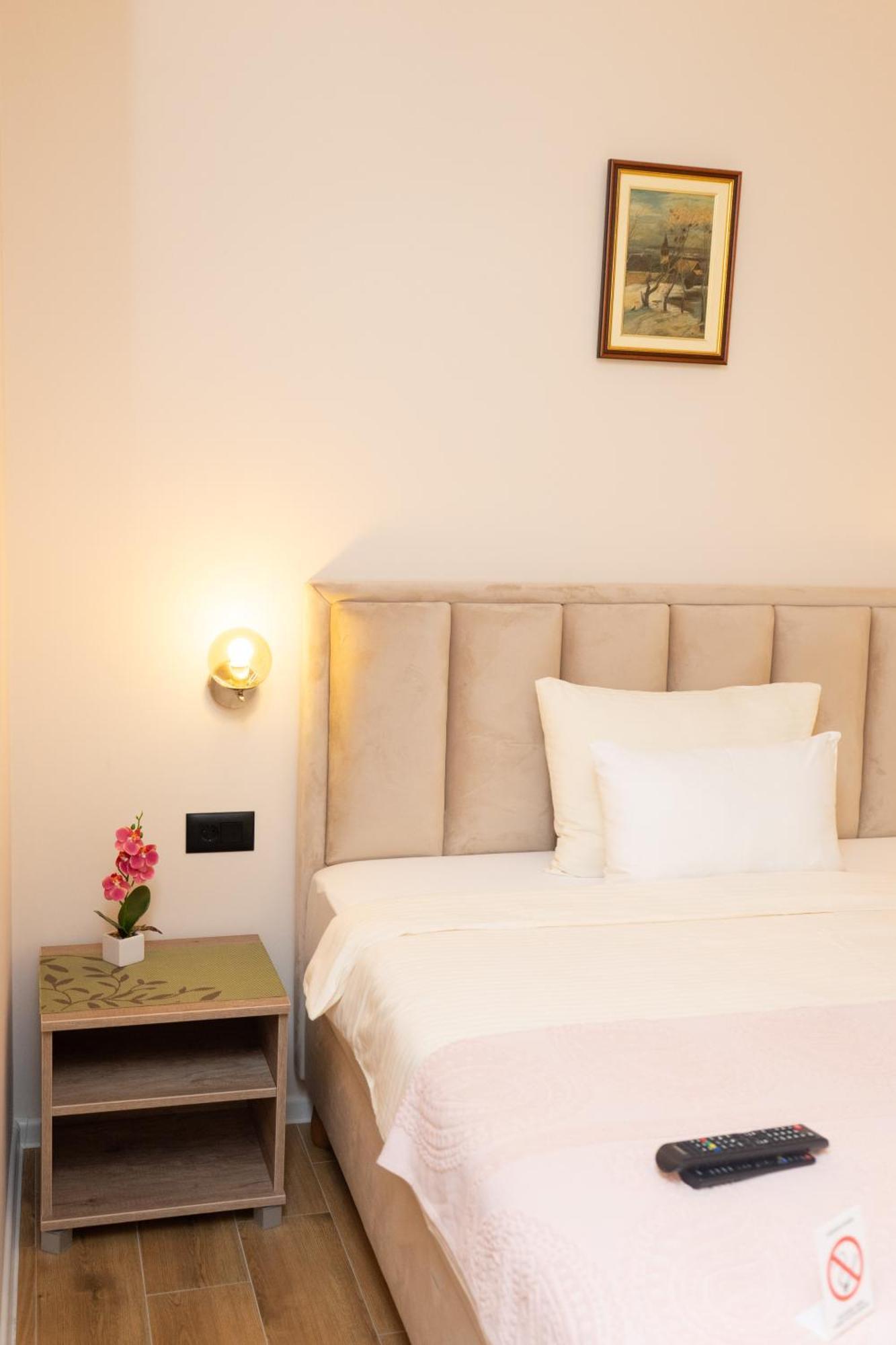 Merak Rooms & Caffe Bar Šabac Dış mekan fotoğraf