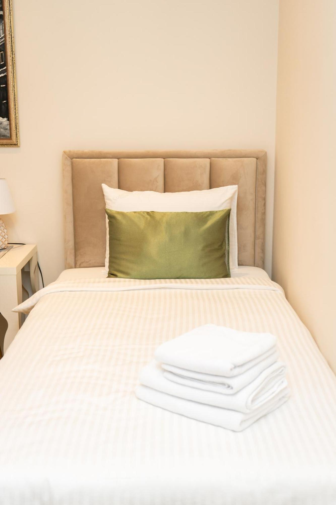Merak Rooms & Caffe Bar Šabac Dış mekan fotoğraf